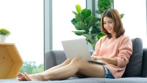 How To Get Started In E-commerce and Dropshipping