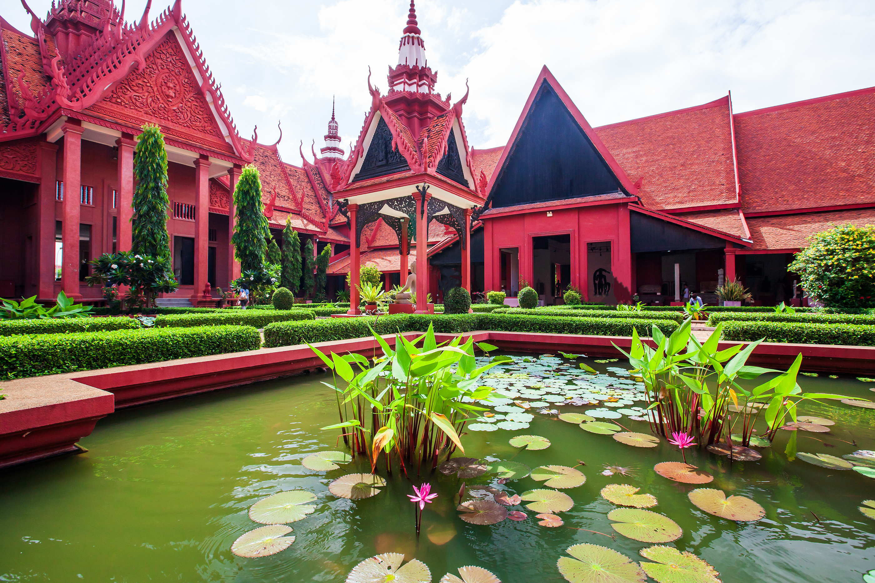 Picturesque Exteriors Of The National Museum Of Cambodia In Phno